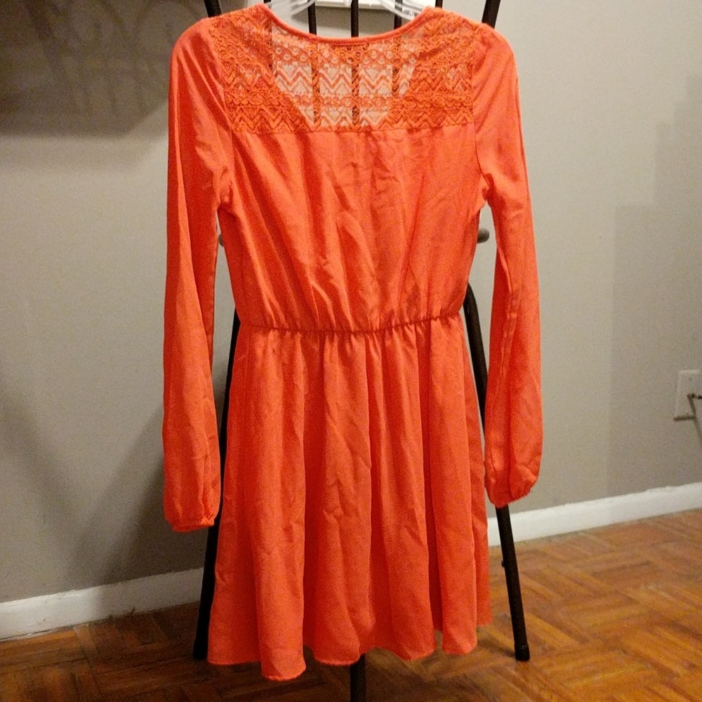 Dress - Picture 2 of 2